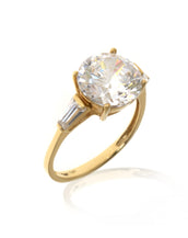 14K Yellow Gold Round Cut w/Baguette Ring